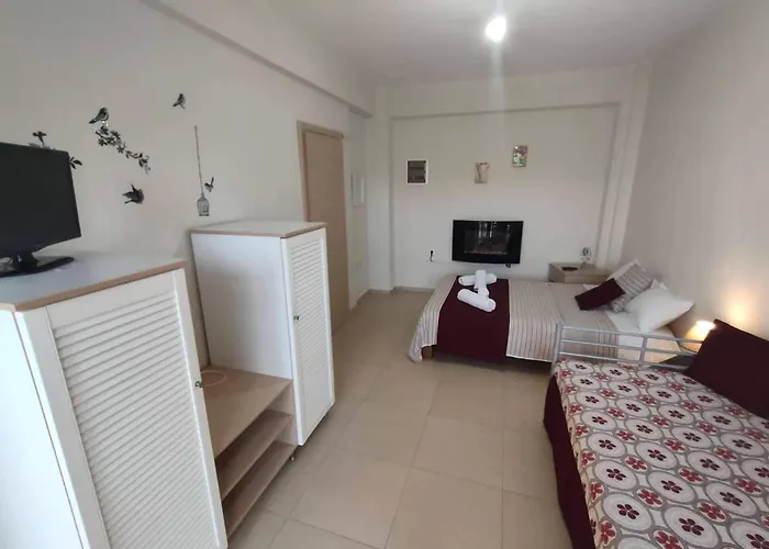 Maisonette In Paradisos