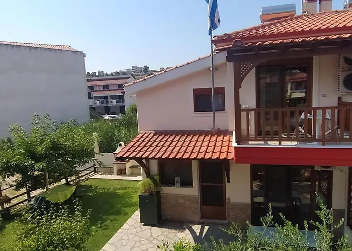 Maisonette In Paradisos